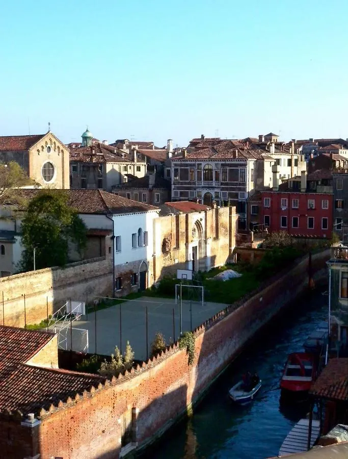 Finestra Su Venezia Apartment 0*, Venice